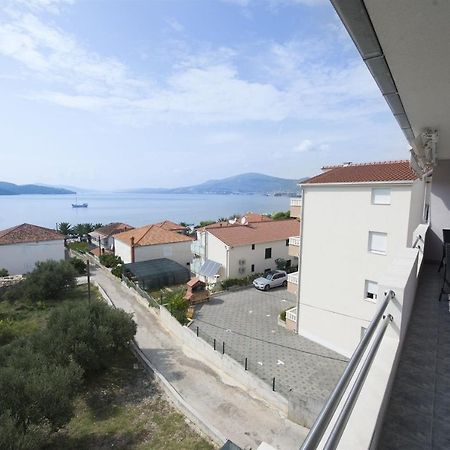 Apartments Meri Trogir Exterior foto