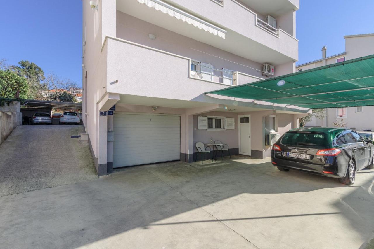Apartments Meri Trogir Exterior foto