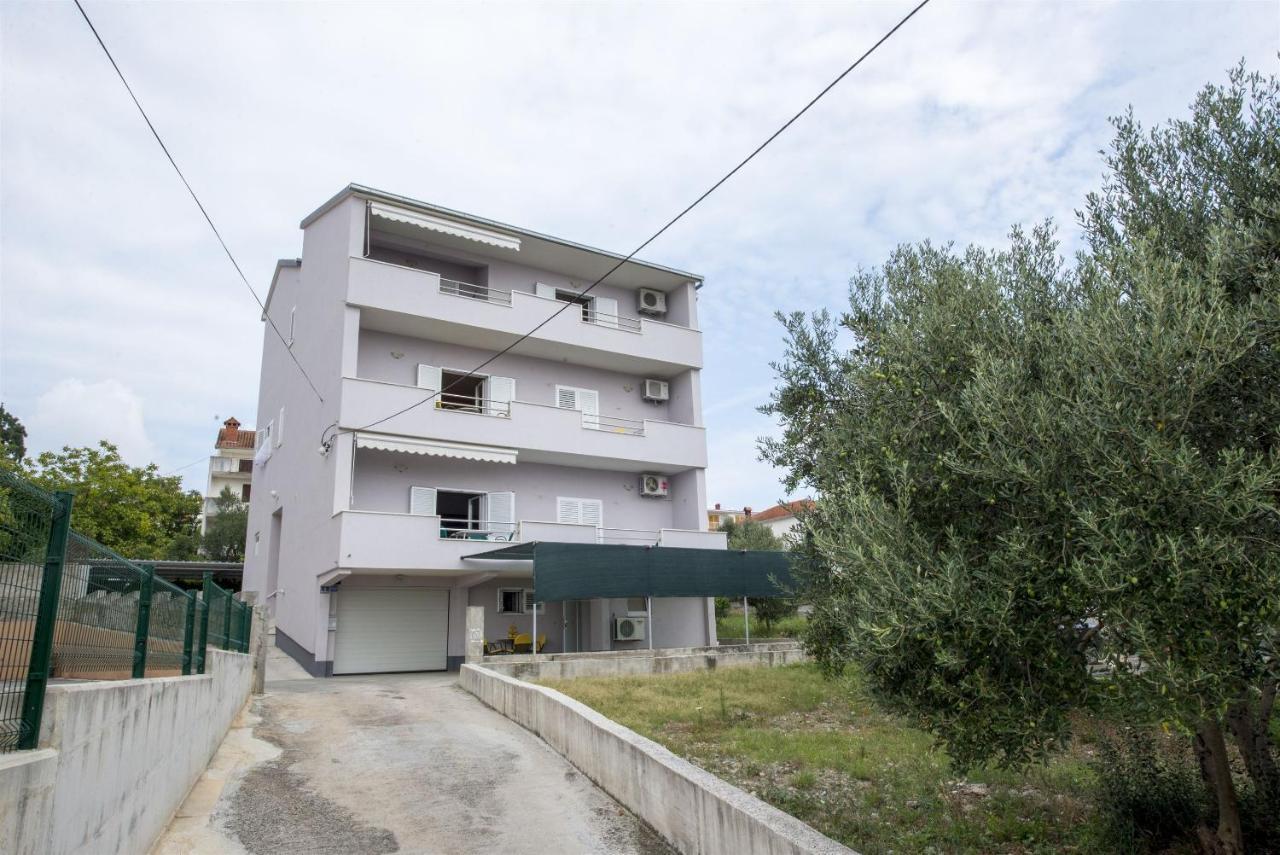 Apartments Meri Trogir Exterior foto