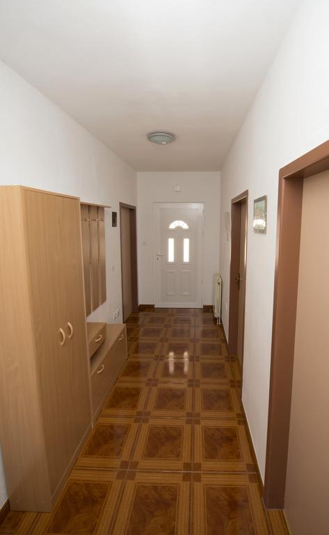 Apartments Meri Trogir Habitación foto