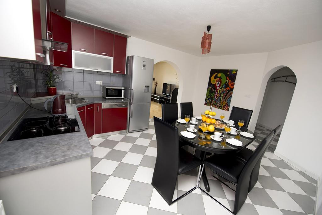 Apartments Meri Trogir Habitación foto